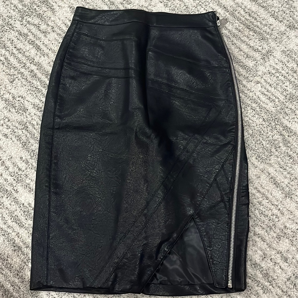 Black fuax  leather skirt